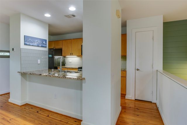 3801 San Jacinto E, Dallas, TX 75204