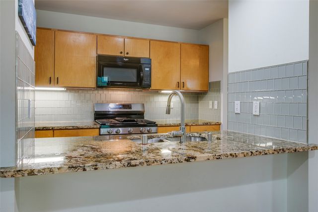 3801 San Jacinto E, Dallas, TX 75204