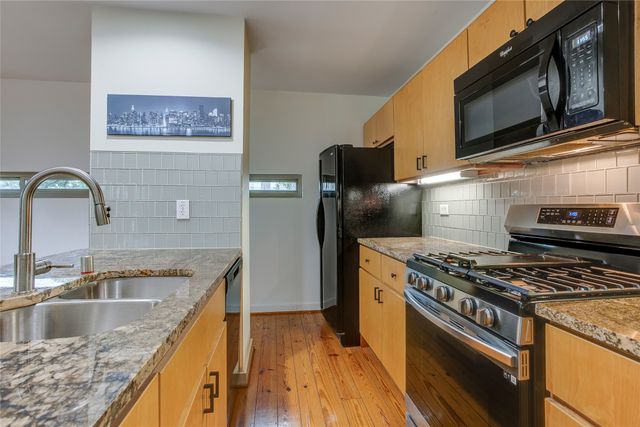 3801 San Jacinto E, Dallas, TX 75204