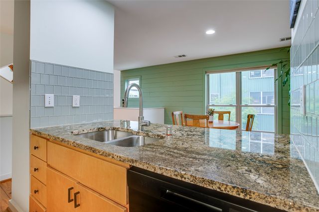 3801 San Jacinto E, Dallas, TX 75204