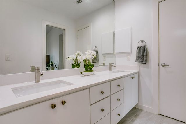 3801 San Jacinto E, Dallas, TX 75204