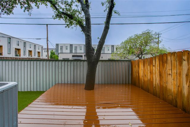 3801 San Jacinto E, Dallas, TX 75204
