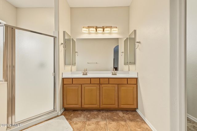 965 E BENRICH Drive, Gilbert, AZ 85295