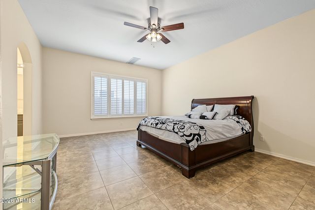 965 E BENRICH Drive, Gilbert, AZ 85295