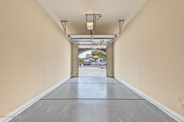 965 E BENRICH Drive, Gilbert, AZ 85295