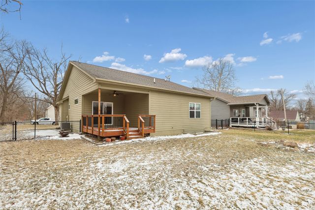 219 S 12th Street, Adel, IA 50003