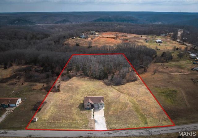 18444 Charity Drive, Dixon, MO 65459
