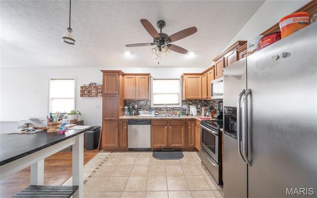 18444 Charity Drive, Dixon, MO 65459