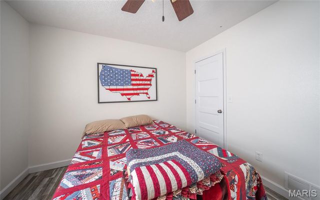 18444 Charity Drive, Dixon, MO 65459