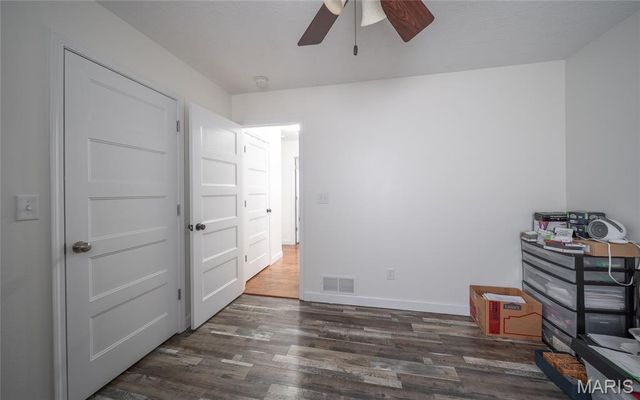 18444 Charity Drive, Dixon, MO 65459