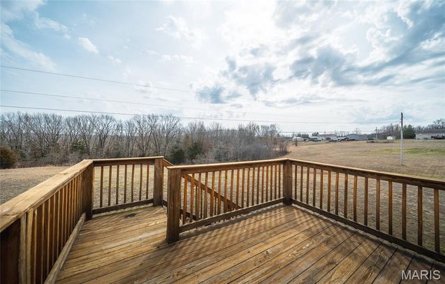 18444 Charity Drive, Dixon, MO 65459