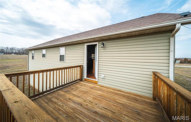 18444 Charity Drive, Dixon, MO 65459