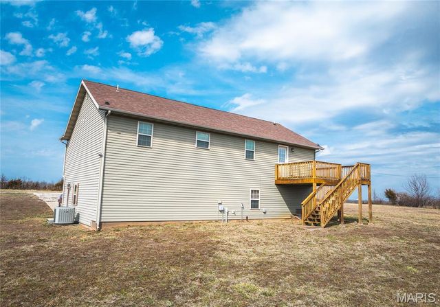 18444 Charity Drive, Dixon, MO 65459