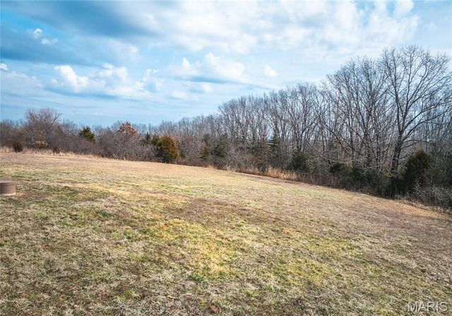 18444 Charity Drive, Dixon, MO 65459