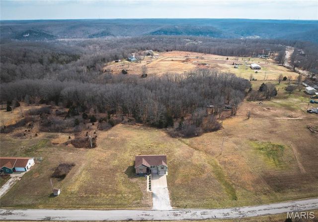 18444 Charity Drive, Dixon, MO 65459