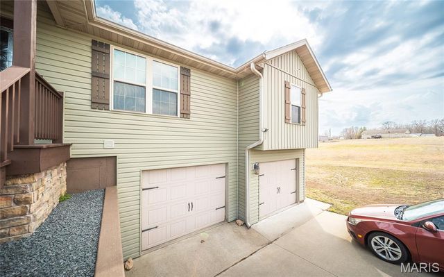 18444 Charity Drive, Dixon, MO 65459