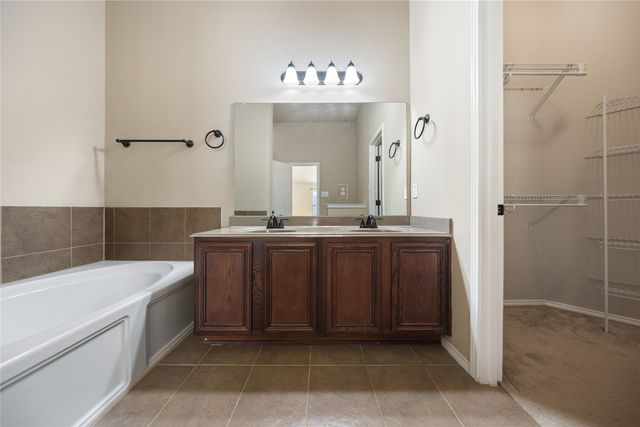 5124 Hidden Knolls Drive, Mckinney, TX 75071