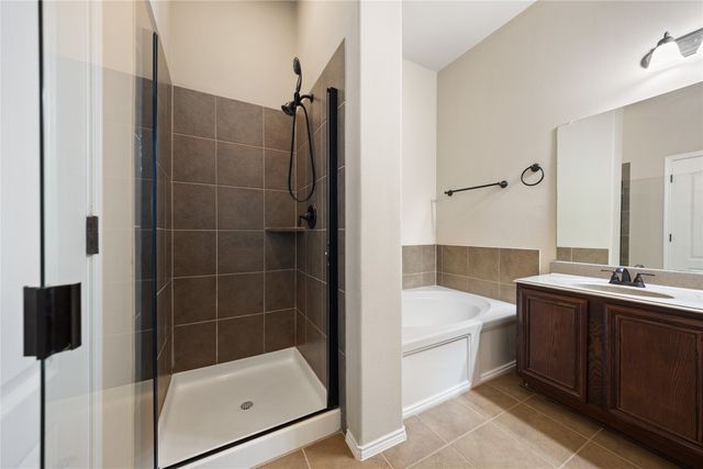 5124 Hidden Knolls Drive, Mckinney, TX 75071