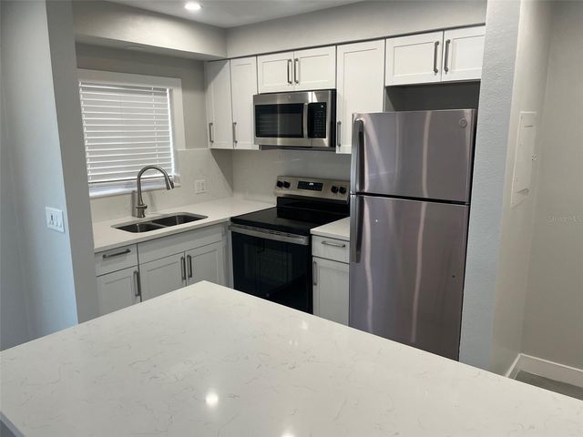 1605 PASS A GRILLE WAY 1, St Pete Beach, FL 33706
