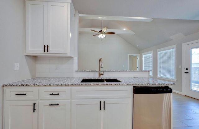 104 Zachary Drive, Grove, OK 74344