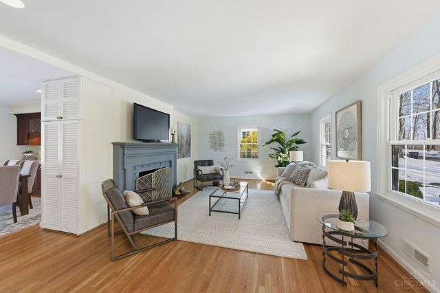 6602 Miami Bluff, Mariemont, OH 45227