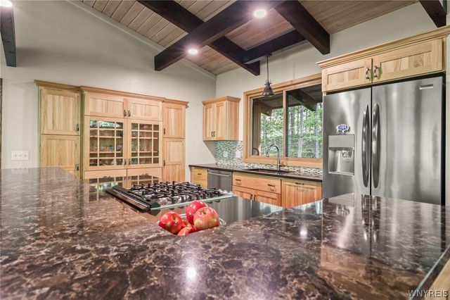 7945 Hywood Drive, Boston, NY 14075
