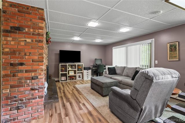 7945 Hywood Drive, Boston, NY 14075