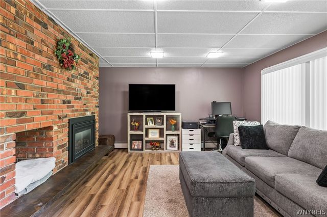 7945 Hywood Drive, Boston, NY 14075