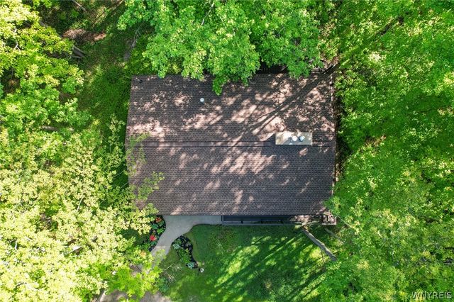 7945 Hywood Drive, Boston, NY 14075