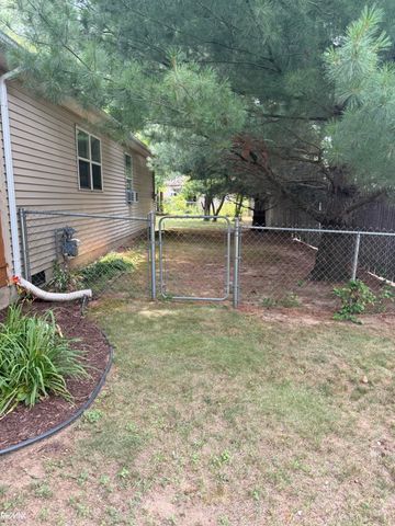 520 Sheldon Street, Algonac, MI 48001