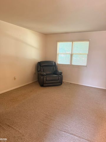 520 Sheldon Street, Algonac, MI 48001