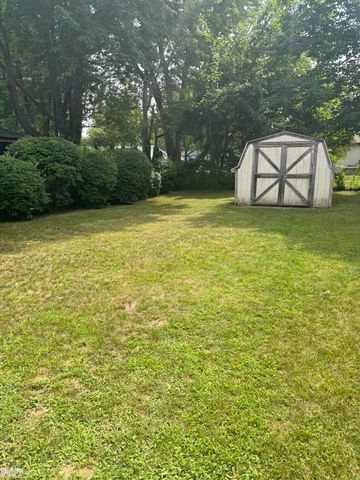 520 Sheldon Street, Algonac, MI 48001