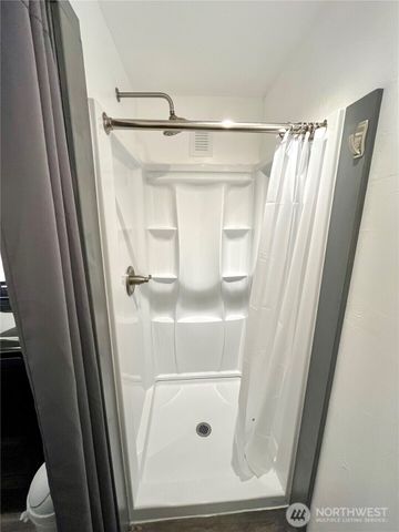 392 Industrial Parkway #11, Sequim, WA 98382