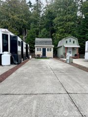 392 Industrial Parkway #11, Sequim, WA 98382