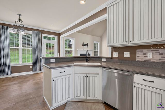 242 Carsons Walk, Macon, GA 31216