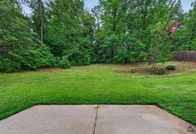 242 Carsons Walk, Macon, GA 31216