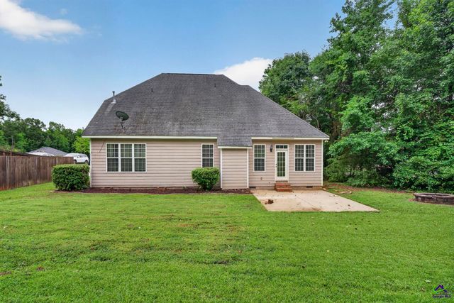 242 Carsons Walk, Macon, GA 31216