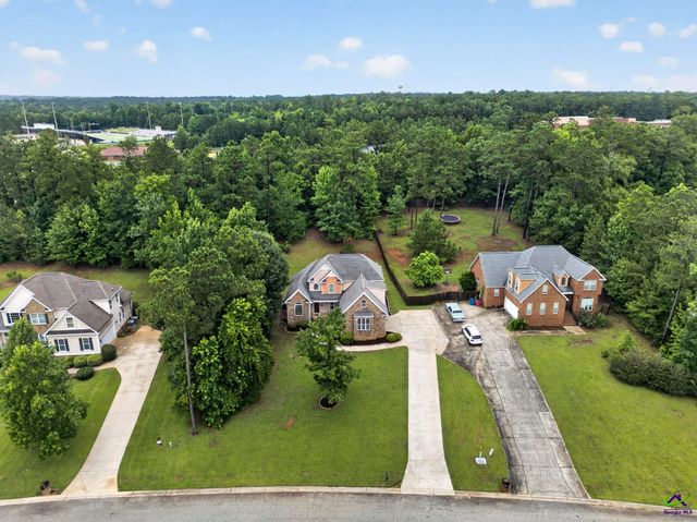 242 Carsons Walk, Macon, GA 31216