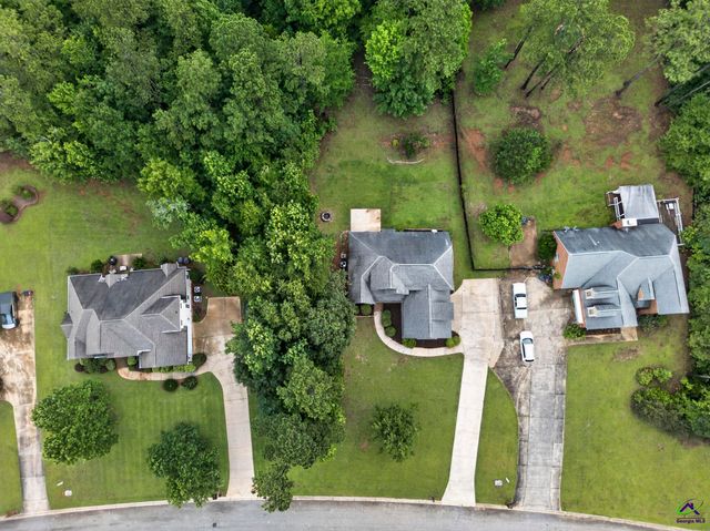 242 Carsons Walk, Macon, GA 31216