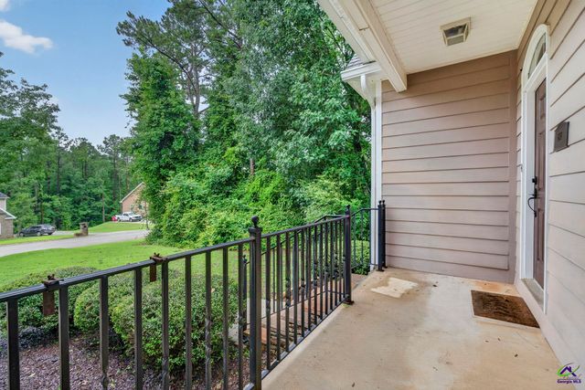 242 Carsons Walk, Macon, GA 31216