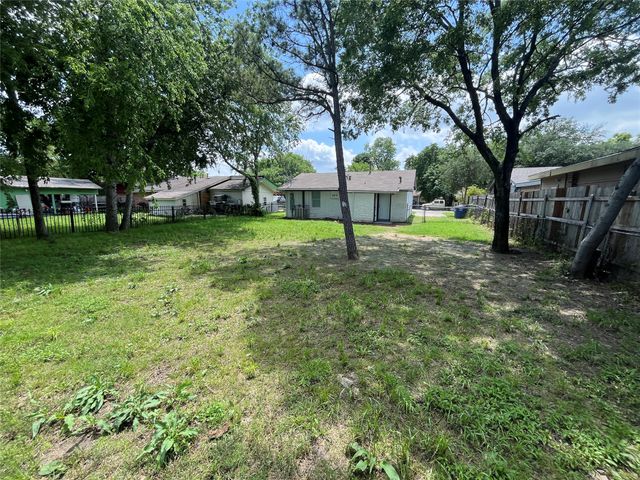 6415 Godfrey Avenue, Dallas, TX 75217