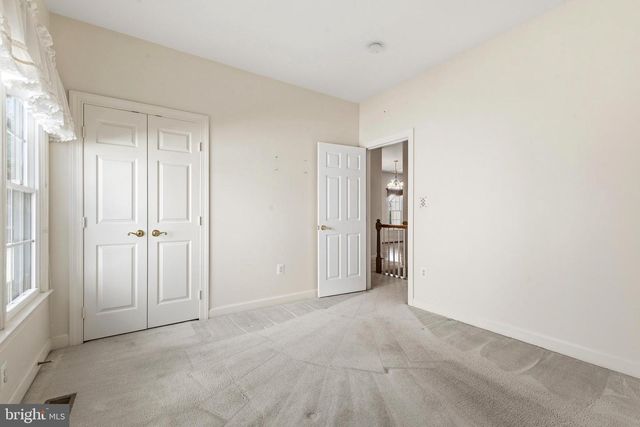 14606 CEDAR KNOLL DR, Centreville, VA 20120