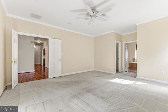 14606 CEDAR KNOLL DR, Centreville, VA 20120