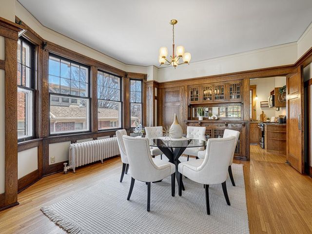 1866 Summit Avenue, Saint Paul, MN 55105