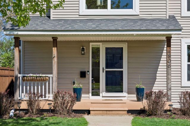 4306 Zane Avenue N, Crystal, MN 55422