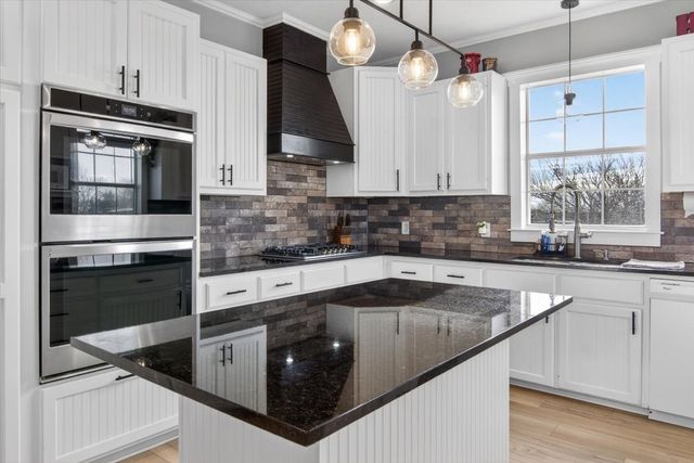 278 Leuschner Road, Elm Mott, TX 76640