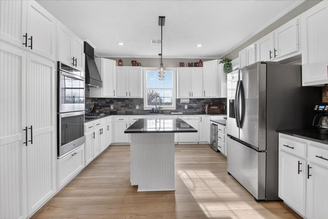 278 Leuschner Road, Elm Mott, TX 76640