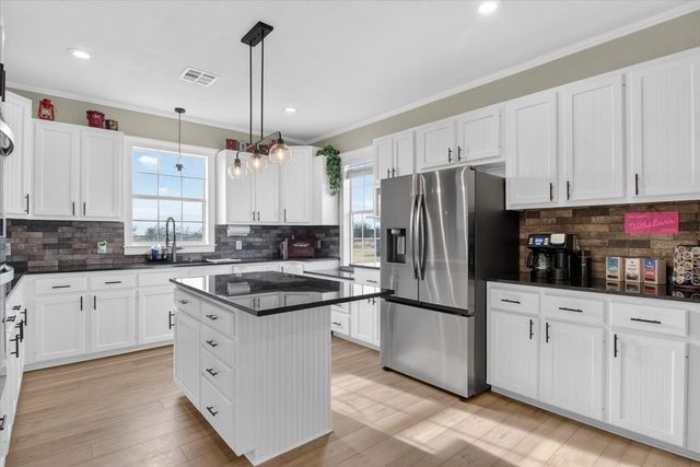 278 Leuschner Road, Elm Mott, TX 76640