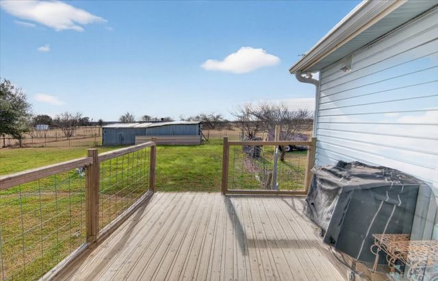 278 Leuschner Road, Elm Mott, TX 76640