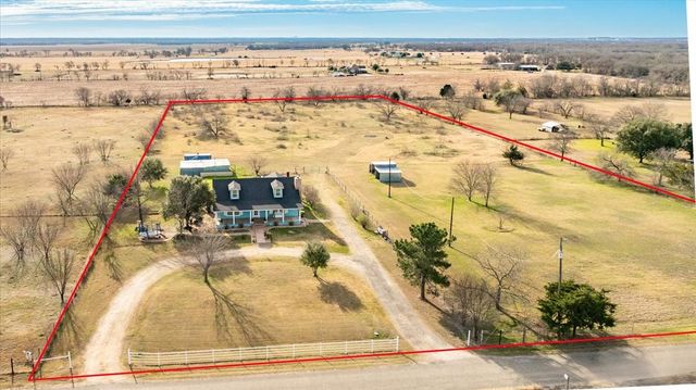 278 Leuschner Road, Elm Mott, TX 76640